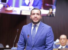 Diputados de oposición dicen Abinader está metido en campaña y tiene que resolver problemas