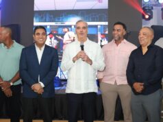 Presidente Luis Abinader agasaja a la selección dominicana previo al Clásico Mundial de Béisbol