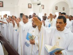 La Diócesis Stella Maris celebra su Misa Crismal: Un llamado a custodiar el tesoro del sacerdocio en comunidad