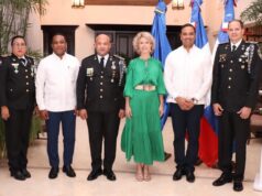 Coronel Roenny Catano Martínez recibe Medalla de Honor de Plata de la Policía Nacional Francesa