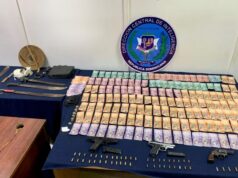 DINTEL, Policía Nacional y Ministerio Público ocupan armas, municiones y dinero en efectivo durante allanamientos en Santiago