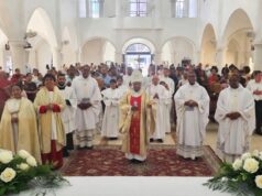 LA DIÓCESIS STELLA MARIS CELEBRA LA SOLEMNIDAD DE LA SANTÍSIMA TRINIDAD Y EL DÍA DE LAS MADRES CON UNA SOLEMNE EUCARISTÍA EN SU CATEDRAL