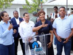 Patronato y comunidad de La Nueva Barquita reconocen labor social del INAIPI y de su directora ejecutiva, Josefa Castillo Rodríguez