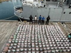 DNCD ocupa cargamento de 1,360 paquetes de cocaína y 30 bloques de marihuana en costas de Baní