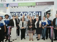 ISFODOSU inaugura su estand en la XXVIII Feria del Libro reivindicando la lectura ante el auge de la cultura digital