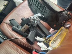 Equipos operativos de la DNCD capturan hombre con armas de fuego y municiones en Santo Domingo Oeste