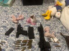 DICRIM ocupa arma de guerra, pistola, más de 140 municiones y US$34,200 durante allanamiento en residencial en Juan Dolio*